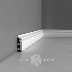 Плинтус Orac Décor SX122
